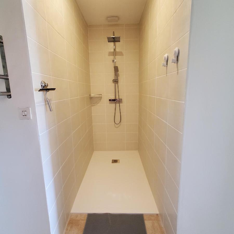 Le Vent Dans Les Voiles - Appartement Classe 4 Etoiles Meze Bagian luar foto